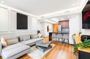 Modern Elegance in City Core
